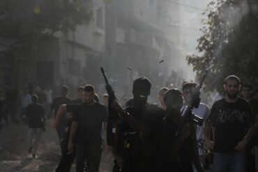 Bewaffnete Palästinenser in Tulkarem. (Archivbild)