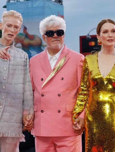 Pedro Almodóvar hat für seinen ersten englischsprachigen Spielfilm mit Tilda Swinton und Julianne Moore zusammengearbeitet.