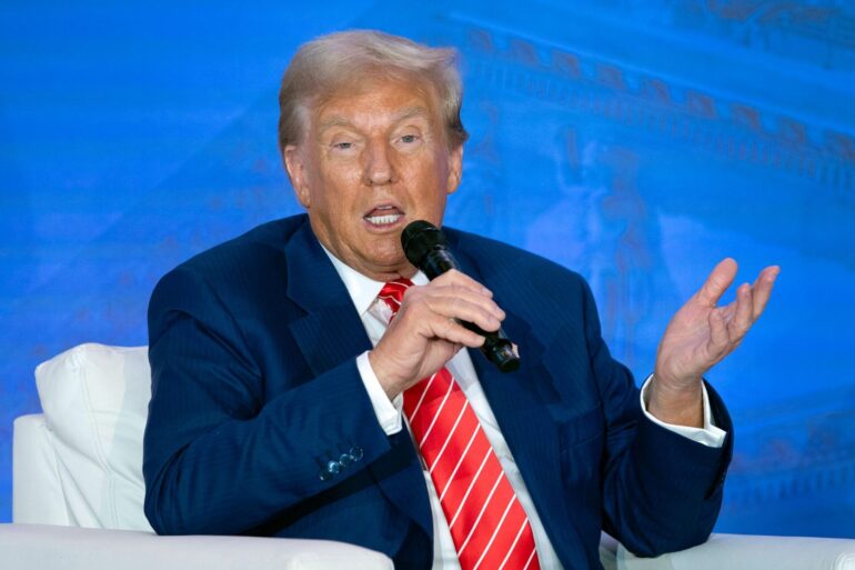 Trump weist die Vorwürfe in seinem Verfahren wegen versuchten Wahlbetrugs zurück. (Archivbild)