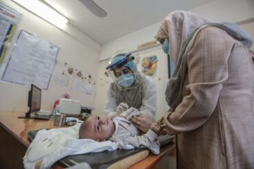 Hunderttausende Kinder sollen im Gazastreifen gegen Polio geimpft werden. (Archivbild)