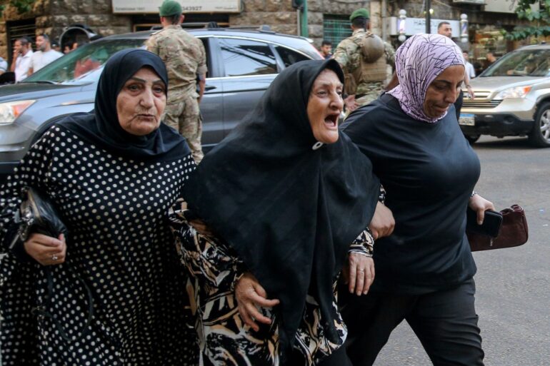 Trauer nach den Explosionen im Libanon.