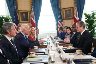 US-Präsident Joe Biden zeigt sich von den jüngsten Drohungen des russischen Präsidenten Wladimir Putin unbeeindruckt.