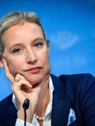 AfD-Chefin Alice Weidel freut sich zwar über den Stimmenzuwachs ihrer Partei bei der Landtagswahl in Brandenburg. Dass eine Regierungsbeteiligung dennoch für die AfD bisher in keinem Bundesland in Sicht ist - anders als für das BSW - sorgt in der AfD-Spitze allerdings nicht für gute Laune.