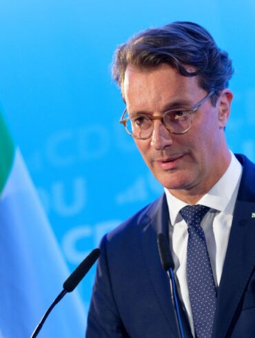 NRW-Landeschef Wüst verzichtet im kommenden Jahr auf eine Kanzlerkandidatur.