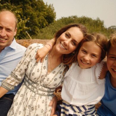 Strahlende Gesichter der beliebten _Familie sind eine gute Nachricht für den Palast.