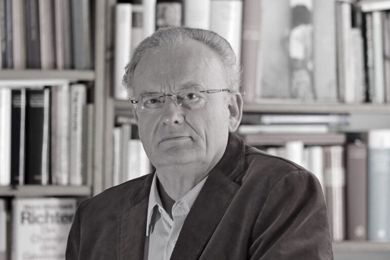 Der Theologe und Bürgerrechtler Friedrich Schorlemmer scheute sich nicht, den Mächtigen die Meinung zusagen. (Archivbild)