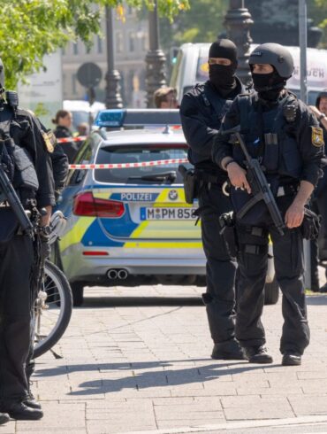 Der Verdächtige wurde von der Polizei niedergeschossen.