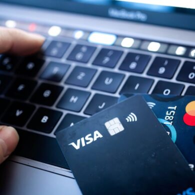 Derzeit kommt es zu Problemen bei der Zahlung mit bestimmten Debit- und Kreditkarten (Archivfoto).
