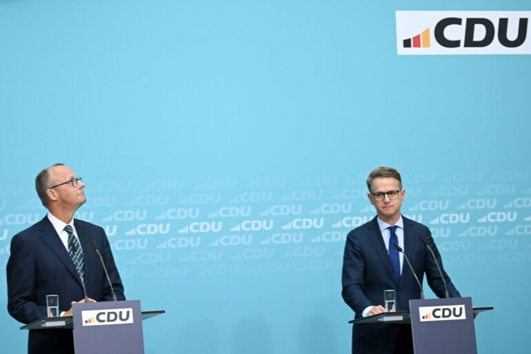 Die Führungsgremien von CDU und CSU haben die Kanzlerkandidatur von Merz einhellig bestätigt.