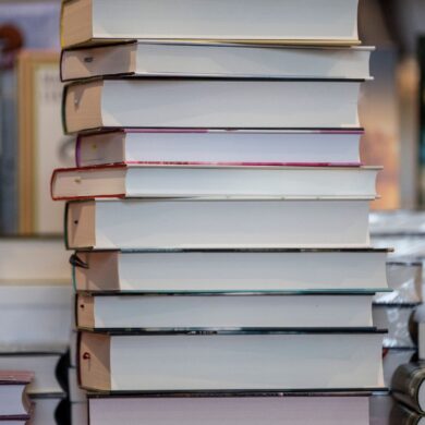 Sechs Autorinnen und Autoren können auf den Deutschen Buchpreis hoffen.