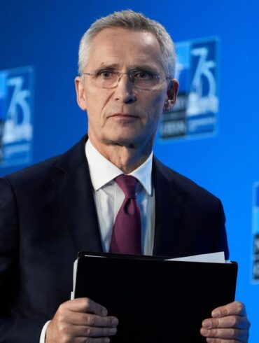 Am 1. Oktober tritt Stoltenberg als Nato-Generalsekretär ab. Er hat schon einen neuen Job in Aussicht.