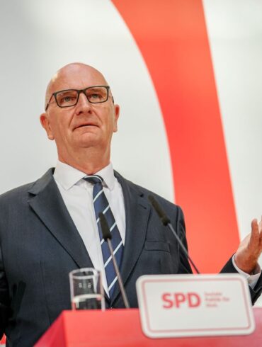 Will nach der Wahl mit BSW und CDU reden: Brandenburgs SPD-Ministerpräsident Dietmar Woidke.