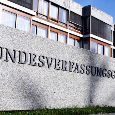 Bisher ist noch schwer abzusehen, ob die Verfassungsbeschwerde in Karlsruhe die Regierung tatsächlich zu einem effektiveren Naturschutz bewegen kann.