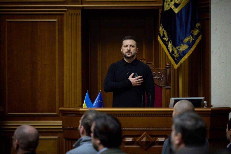 Der ukrainische Präsident Wolodymyr Selenskyj hat im Parlament seinen «Siegesplan» zur Beendigung des Krieges mit Russland vorgestellt.