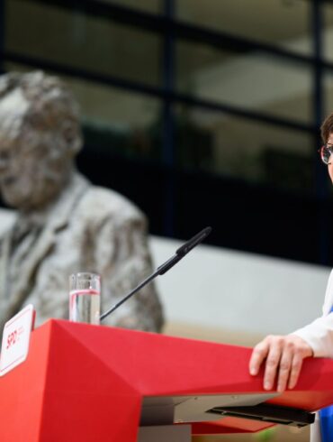 Die SPD will laut Saskia Esken konkrete Steuerberechnungen im «Regierungsprogramm» vorlegen.