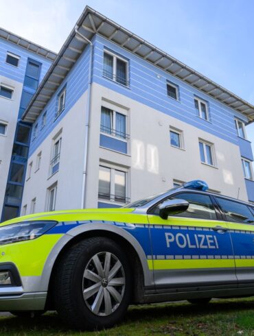 13-Jährige verletzt Schwester - Siebenjährige tot