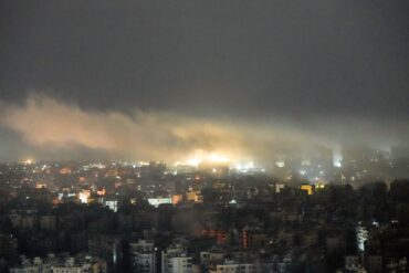 Israels Armee greift im Libanon weiter Ziele an.