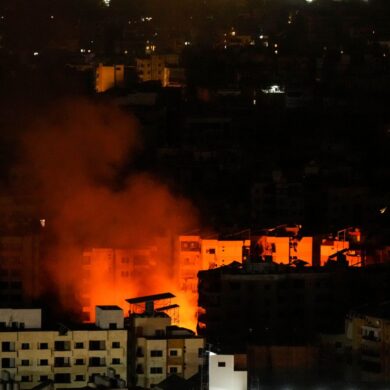 Bei israelischen Luftangriffen auf den Libanon sind nach offiziellen Angaben Dutzende Menschen getötet worden.