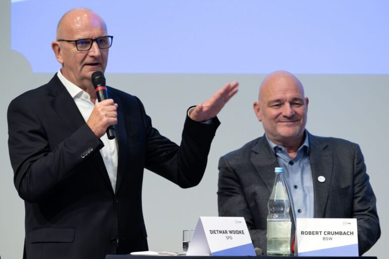 In Brandenburg wollen die SPD von Ministerpräsident Dietmar Woidke und das BSW von Landeschef Robert Crumbach in Koalitionsverhandlungen vorschlagen. (Archivbild)