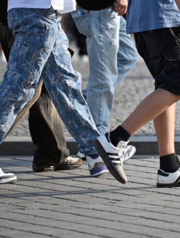 Vor allem unter jungen Männern beobachten die Forscher einen stärkeren Hang zu rechtem Gedankengut. (Symbolbild)
