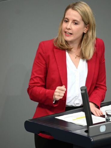 SPD-Fraktionsvize Verena Hubertz warnt vor einem Job-Abbau bei VW (Archivbild).