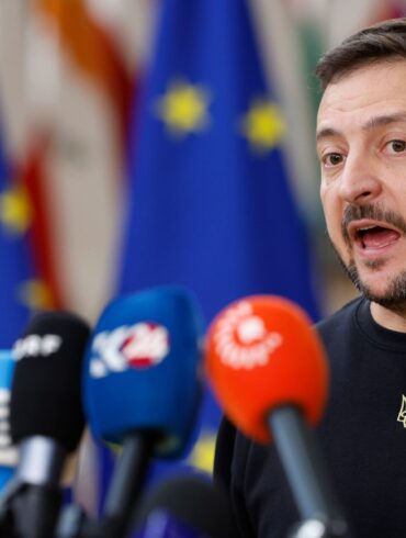 Will ein Raketen-Paket zur Abschreckung: Der ukrainische Präsident Wolodymyr Selenskyj.