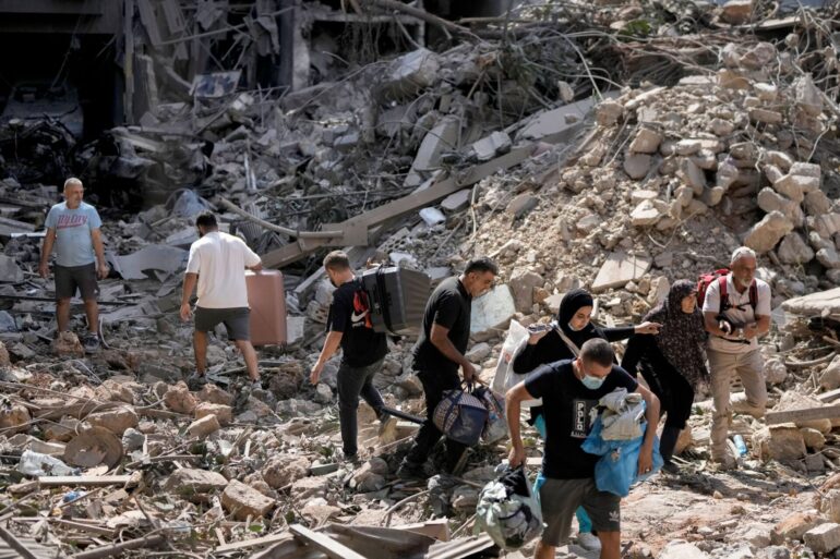 Allein in den vergangenen 24 Stunden sollen laut der libanesischen Regierung 60 Menschen bei israelischen Luftangriffen gestorben sein.