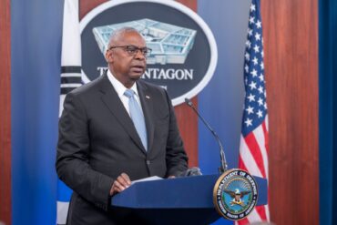 US-Verteidigungsminister Austin hat das US-Militär auf einen «ruhigen, geordneten und professionellen Übergang» nach dem Wahlsieg von Trump eingeschworen. (Archivbild)