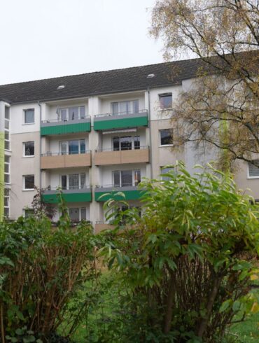 Ein junger mutmaßlich islamistischer Angreifer wurde festgenommen und womöglich Schlimmes verhindert.