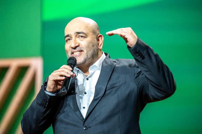 Mit einer emotionalen Rede verabschiedete sich Omid Nouripour als Grünen-Vorsitzender.
