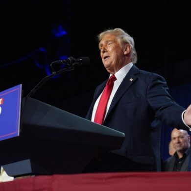 Der Republikaner Donald Trump hat sich bei der Präsidentenwahl die Wahlleute im dünn besiedelten Alaska gesichert. (Archivbild)