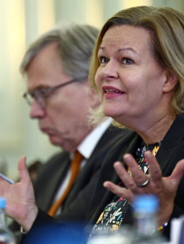 Ob und wann eine Rückkehr von Syrern sicher ist, wird sich aus Sicht von Bundesinnenministerin Nancy Faeser erst noch zeigen.