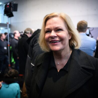Innenpolitiker erwarten Aufklärung von Ministerin Nancy Faeser.