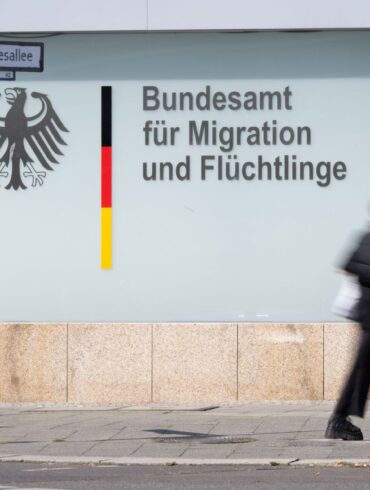 Bundesamt stoppt Entscheidungen über Asylanträge von Syrern. (Symbolbild)