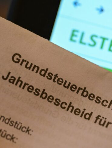 Die Grundsteuer ist eine jährliche Steuer auf den Besitz von Grundstücken und Gebäuden. (Symbolbild)