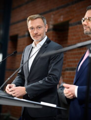 FDP-Parteichef Christian Lindner (links) setzt beim Wahlkampf auf Ex-Justizminister Marco Buschmann als Generalsekretär.