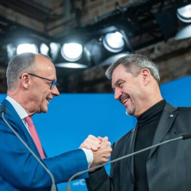 Söder und Merz geben sich einig wie selten - auch ihre Bewertung zu einer Koalition mit den Grünen nähert sich immer weiter an.
