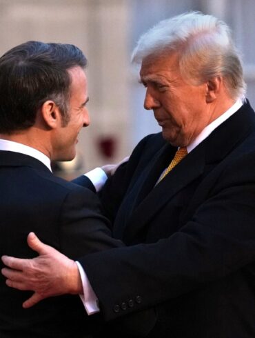 Macron bemüht sich noch vor Trumps Vereidigung als Präsident darum, sich mit dem Republikaner gut zu stellen.