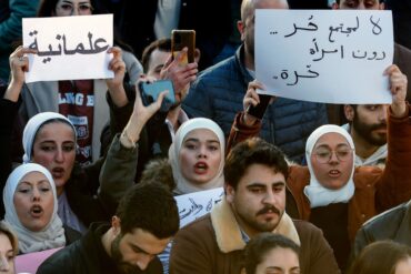 In Syrien wird genau beobachtet, ob die Übergangsregierung die Rechte von Frauen respektiert. (Archivbild)