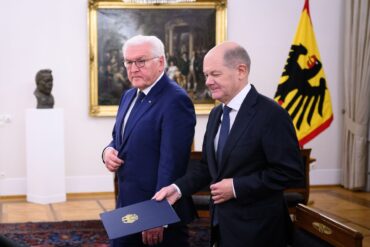 Jetzt muss nur noch der Bundespräsident der Neuwahl zustimmen.