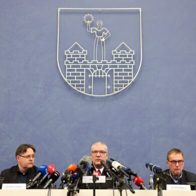 Behörden informieren über Todesfahrt auf Magdeburger Weihnachtsmarkt.