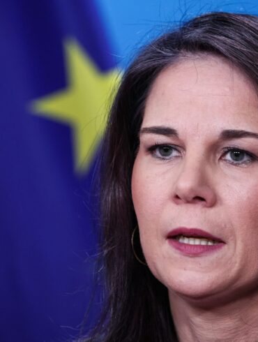 Bundesaußenministerin Annalena Baerbock (Grüne) spricht sich klar für weitere Milliardenhilfen für die Ukraine aus.