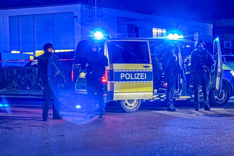 Die Polizei war auch mit Spezialkräften im Einsatz.