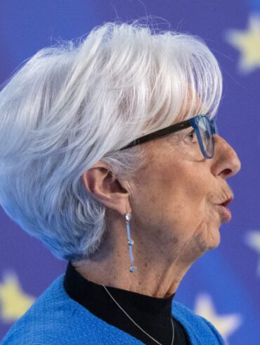EZB-Präsidentin Lagarde sieht den Rückgang der Inflation auf gutem Weg (Archivbild)