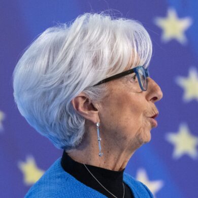 EZB-Präsidentin Lagarde sieht den Rückgang der Inflation auf gutem Weg (Archivbild)
