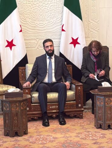 Außenministerin Baerbock und ihr französischer Amtskollege Jean-Noël Barrot sind die ersten EU-Außenminister, die seit dem Sturz von Langzeitherrscher al-Assad nach Damaskus gereist sind.