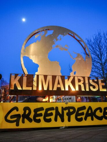 Greenpeace fordert von Merz, an Heizungsgesetz und Verbrenner-Aus festzuhalten.