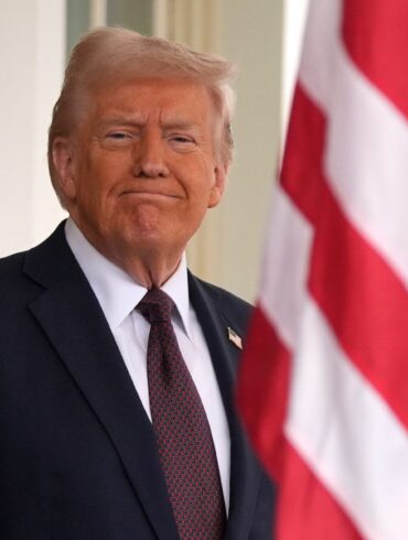 US-Präsident Trump hatte den ukrainischen Präsidenten Selenskyj in einem Online-Post als Diktator bezeichnet.