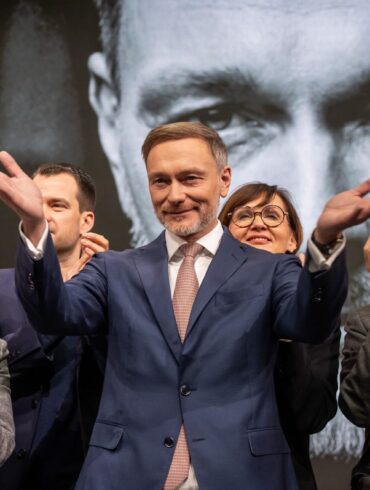 Der Vorsitzende im Mittelpunkt: Christian Lindner auf dem FDP-Parteitag