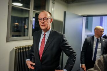 In der «Wahlarena» werden die Kanzlerkandidaten nacheinander befragt. Friedrich Merz von der Union ist zuerst an der Reihe.
